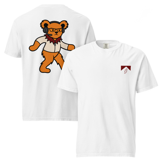 
Tee